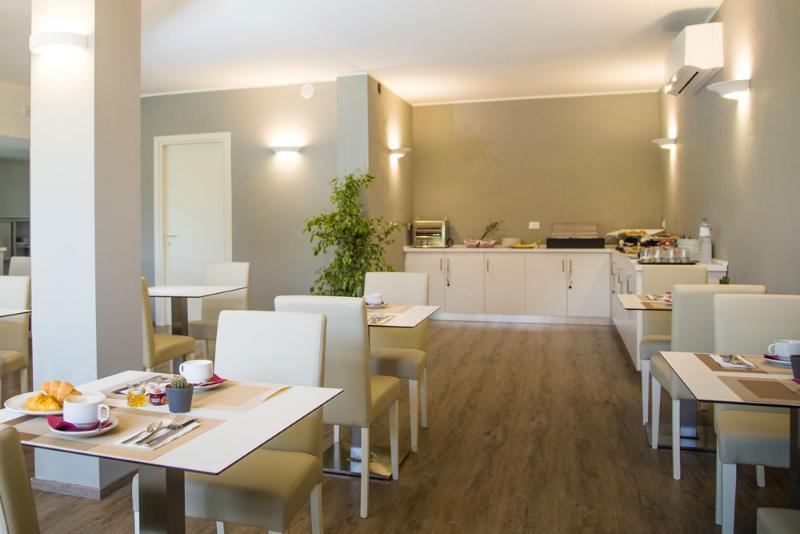 San Martino Hotel Wellness ريباربيلا المظهر الخارجي الصورة
