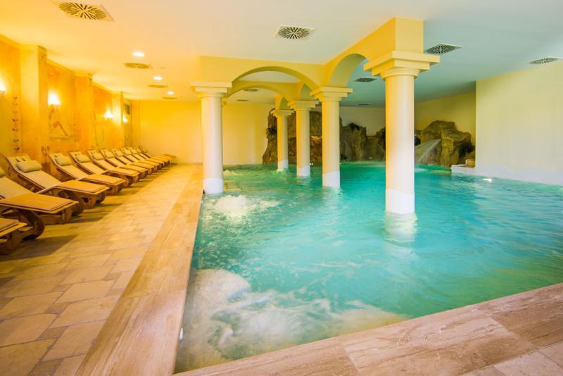 San Martino Hotel Wellness ريباربيلا المظهر الخارجي الصورة